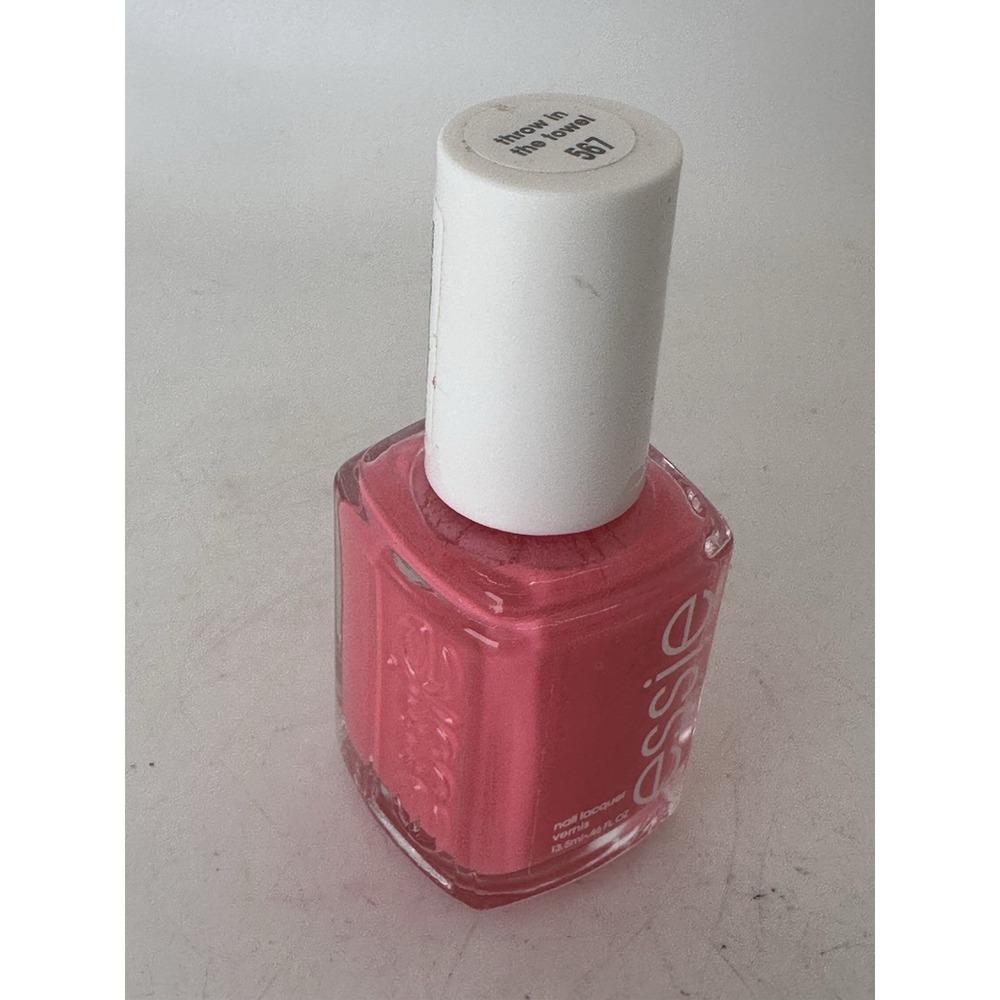 Essie Nail Polish #561 Throw in the Towel Pink Coral 0.46 oz Discontinued